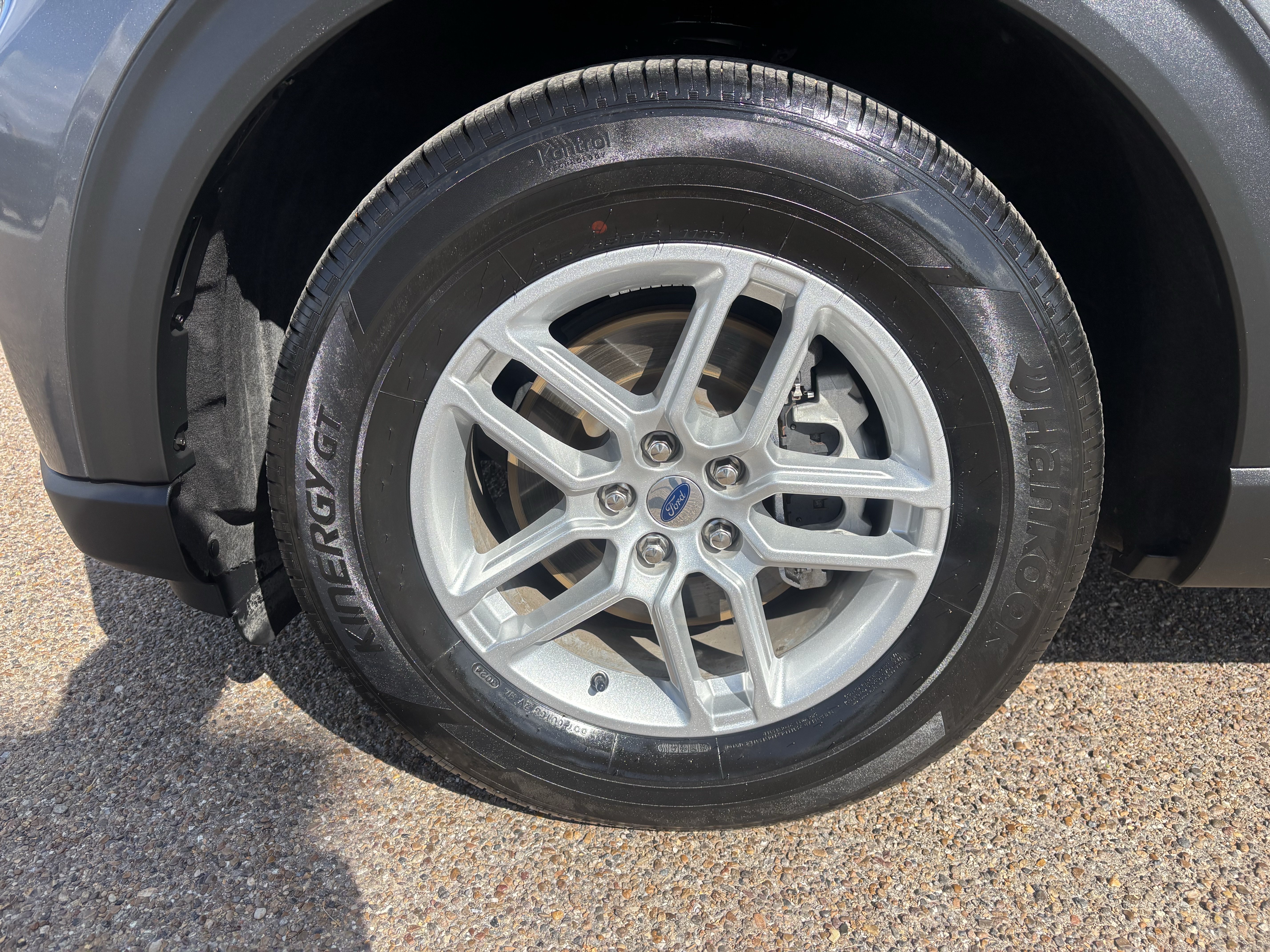 Certified 2025 Ford Explorer Active RWD image 8