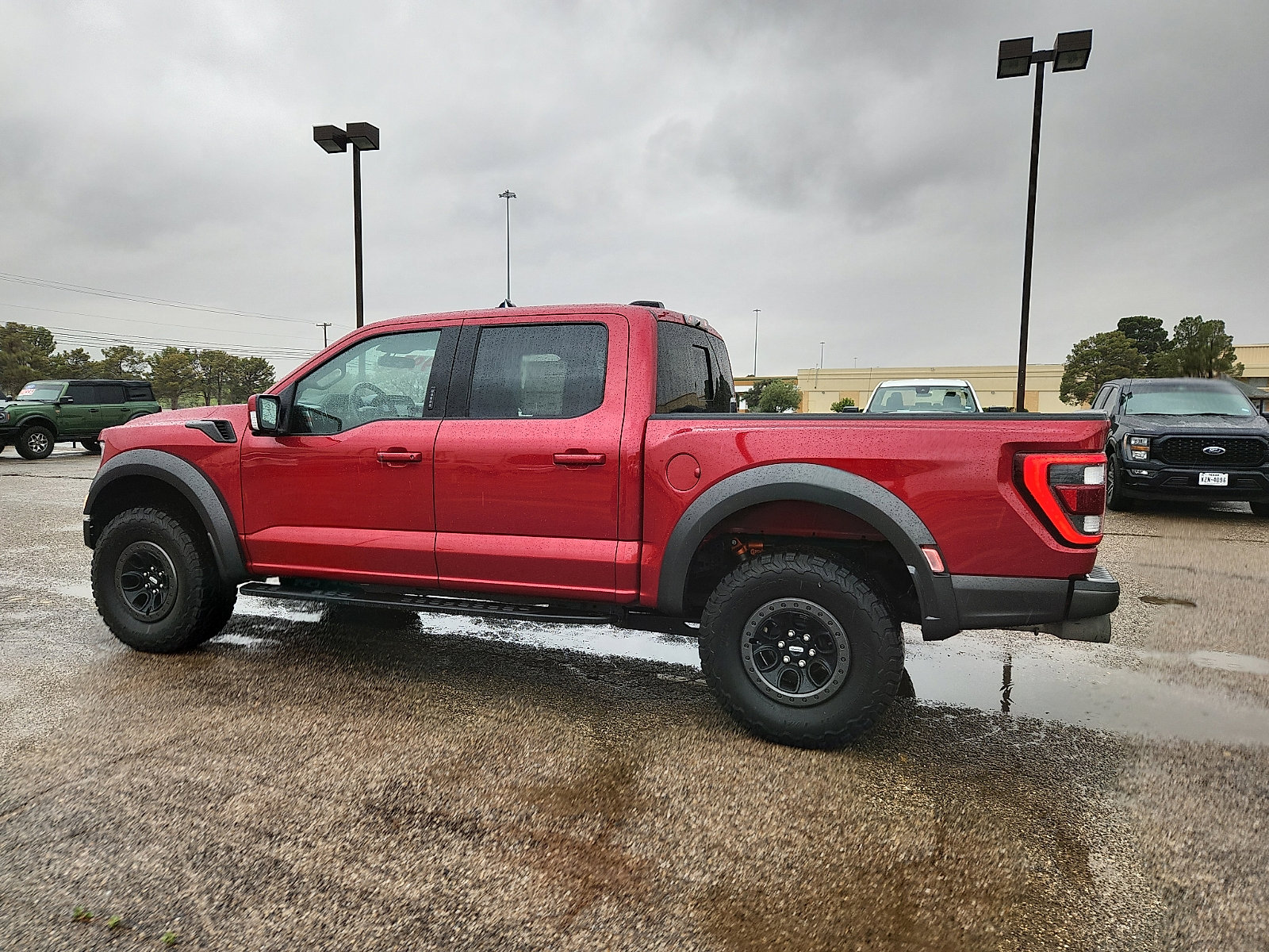 Certified 2023 Ford F150 Raptor w/ Raptor Carbon Fiber Package AWD/4WD image 4
