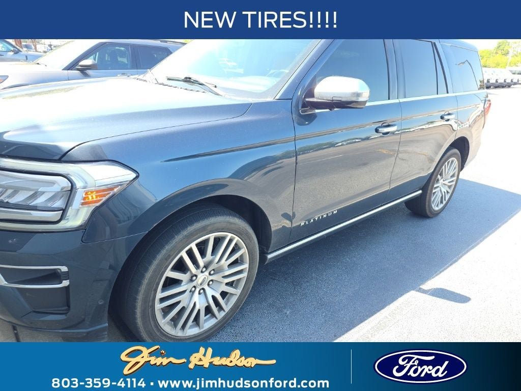 Certified 2022 Ford Expedition Platinum AWD/4WD image 1