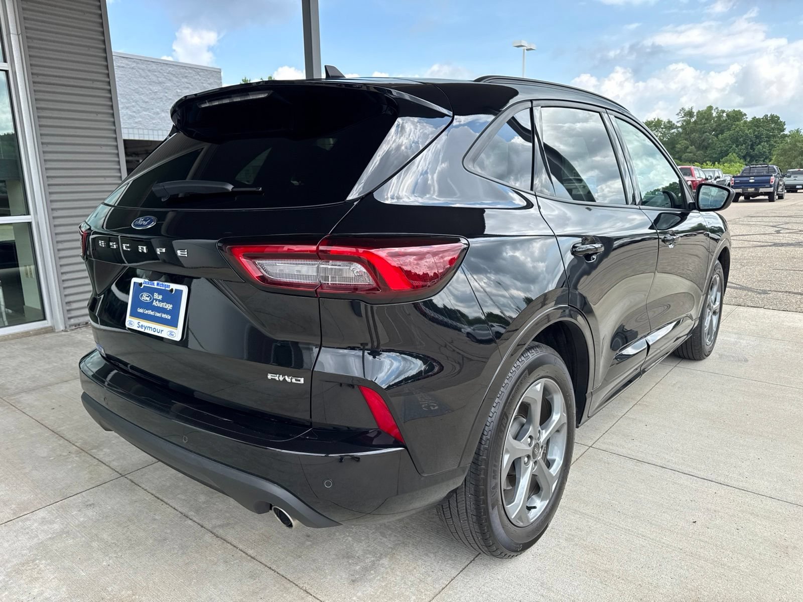 Certified 2024 Ford Escape ST-Line w/ Tech Pack #1 AWD/4WD image 8