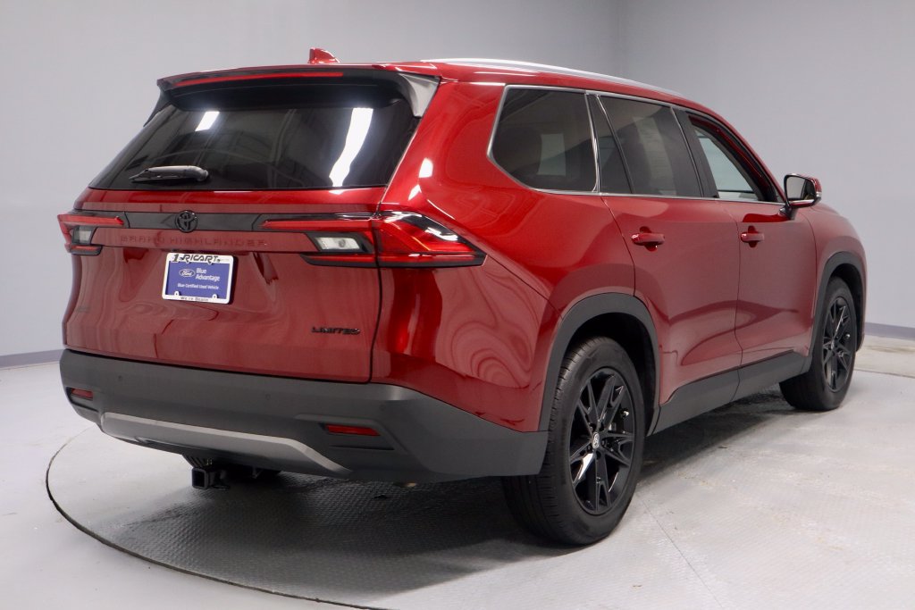 Used 2024 Toyota Grand Highlander FWD image 11