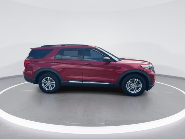 Certified 2020 Ford Explorer XLT w/ Equipment Group 202A AWD/4WD image 8