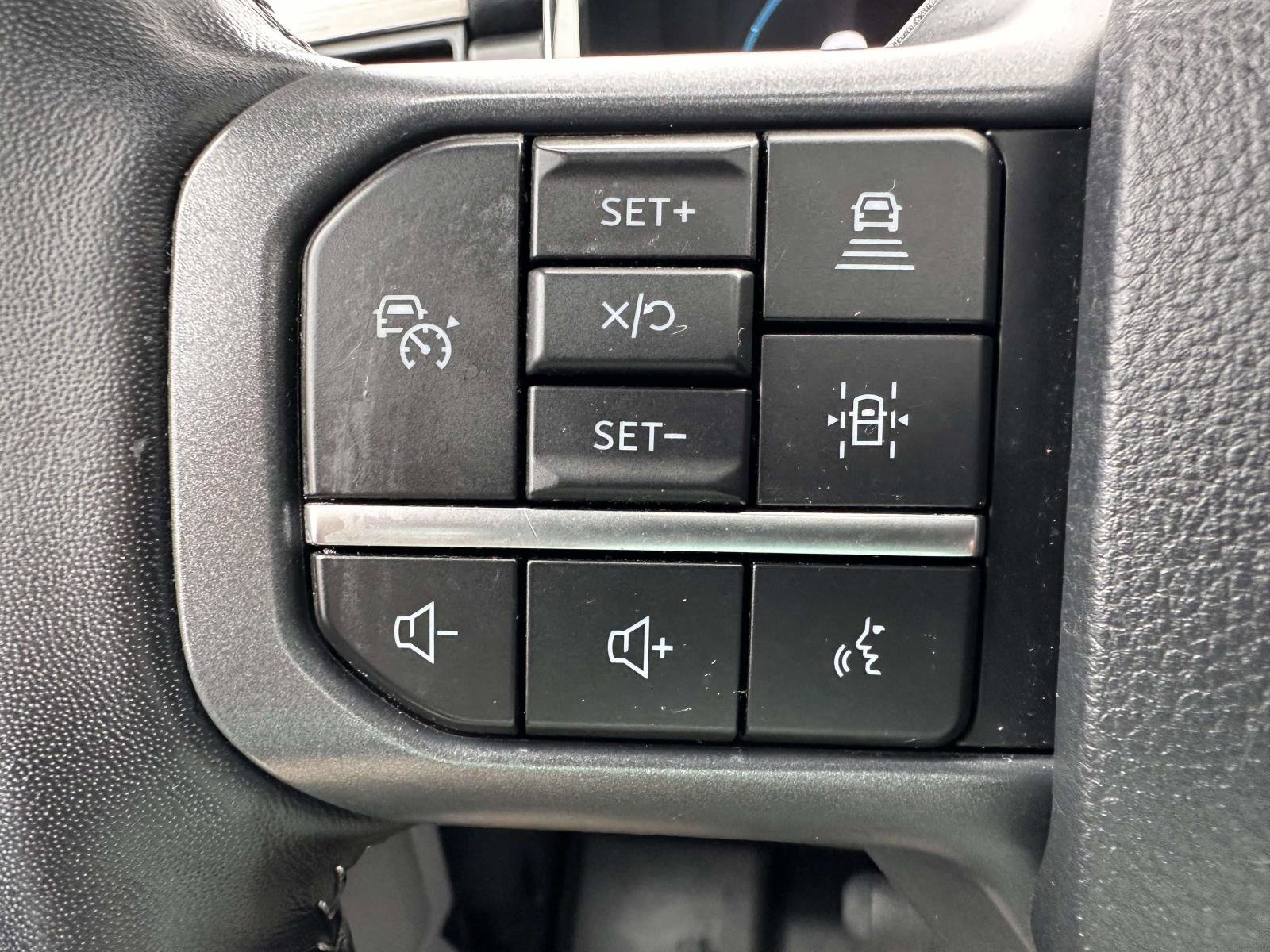 Certified 2023 Ford F150 Lariat w/ Equipment Group 502A High image 19