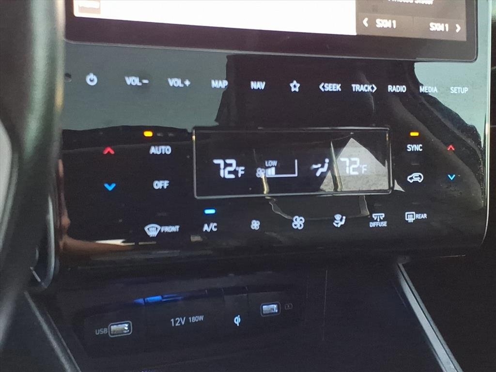 Used 2022 Hyundai Tucson Limited image 18