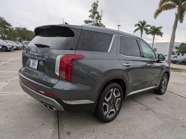 Used 2024 Hyundai Palisade Limited image 4