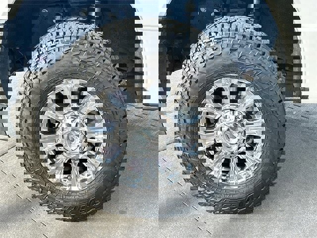 Certified 2017 Ford F250 Lariat w/ Chrome Package image 32