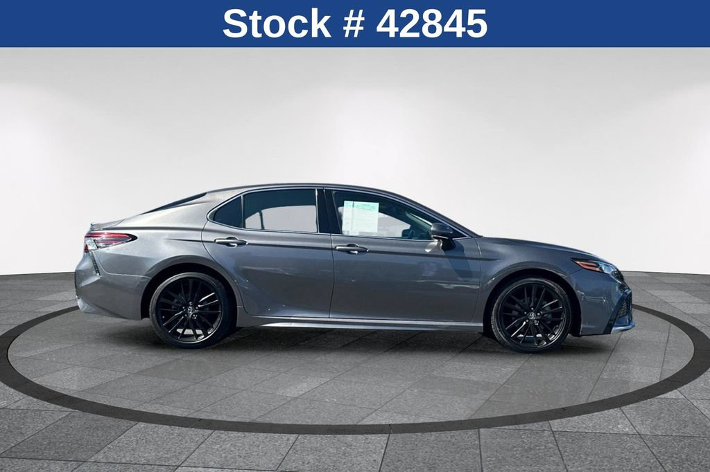 Used 2021 Toyota Camry XSE w/ Carpet Mat Package (TMS) FWD image 4