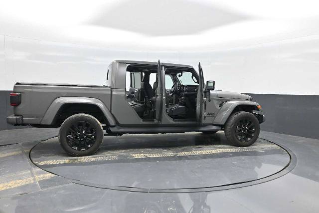 Used 2022 Jeep Gladiator Overland AWD/4WD image 38