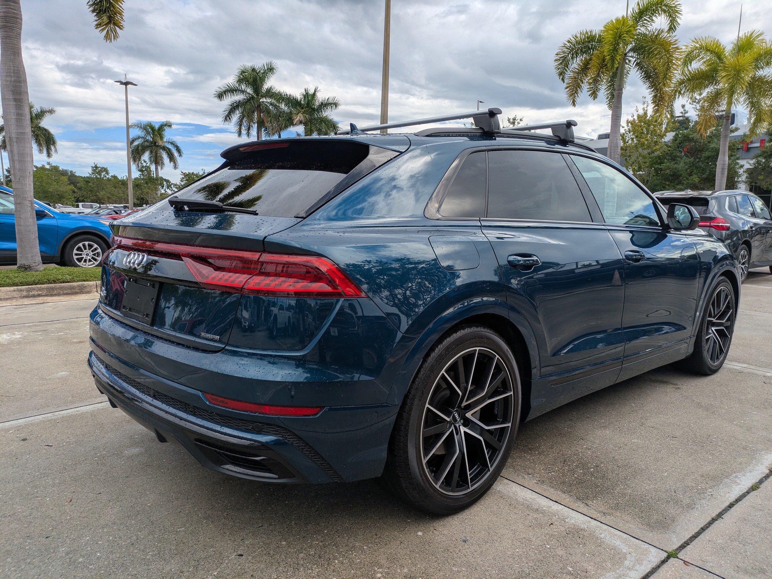 Used 2019 Audi Q8 Premium Plus w/ Premium Plus AWD/4WD image 4