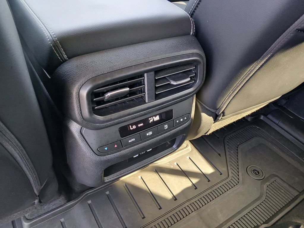 Used 2025 Honda Pilot EX-L image 13