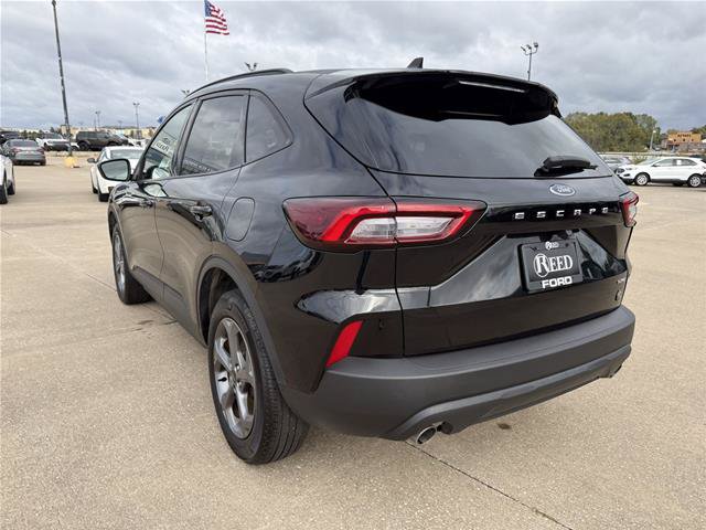 Certified 2025 Ford Escape ST-Line Select AWD/4WD image 7