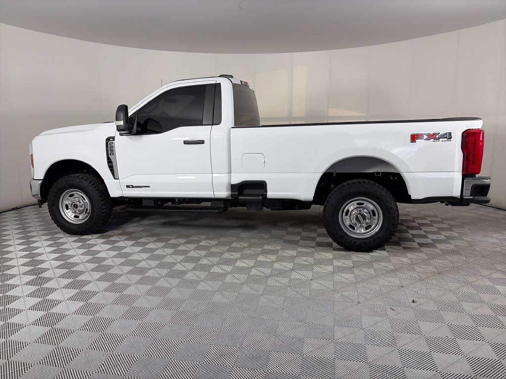 Certified 2025 Ford F250 XL AWD/4WD image 4