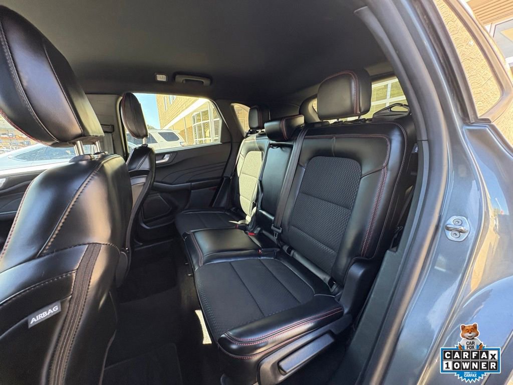 Certified 2025 Ford Escape ST-Line AWD/4WD image 27