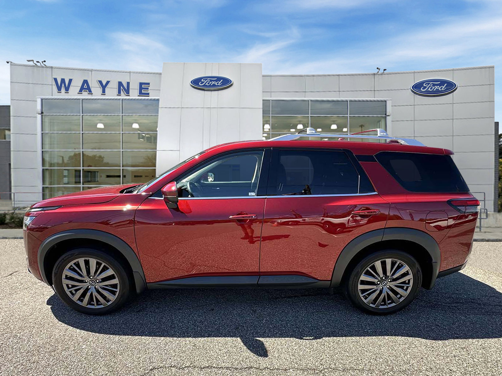 Used 2023 Nissan Pathfinder SL w/ SL Premium Package AWD/4WD image 7