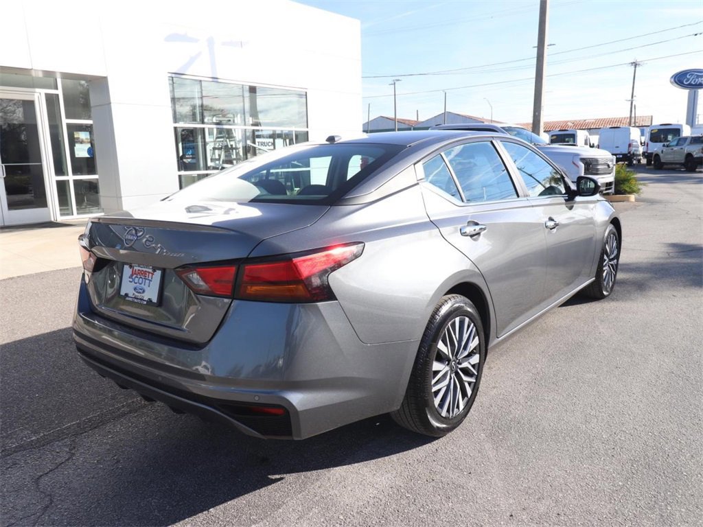 Used 2025 Nissan Altima 2.5 SV image 5