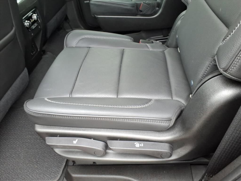 Used 2021 GMC Yukon Denali w/ Denali Premium Package image 25