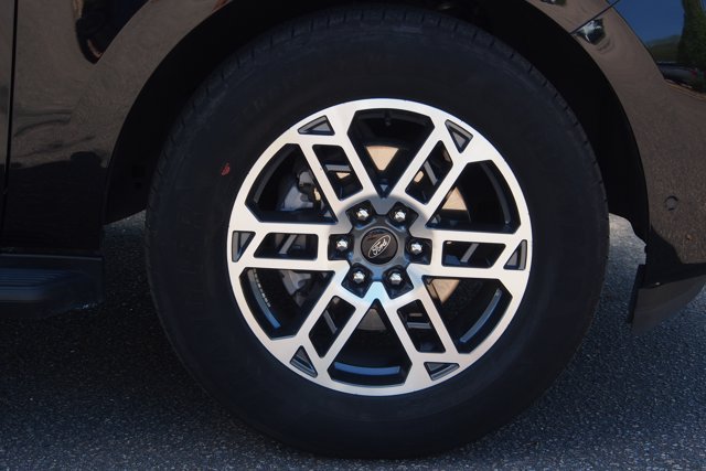 Certified 2025 Ford Expedition Max Active RWD image 9