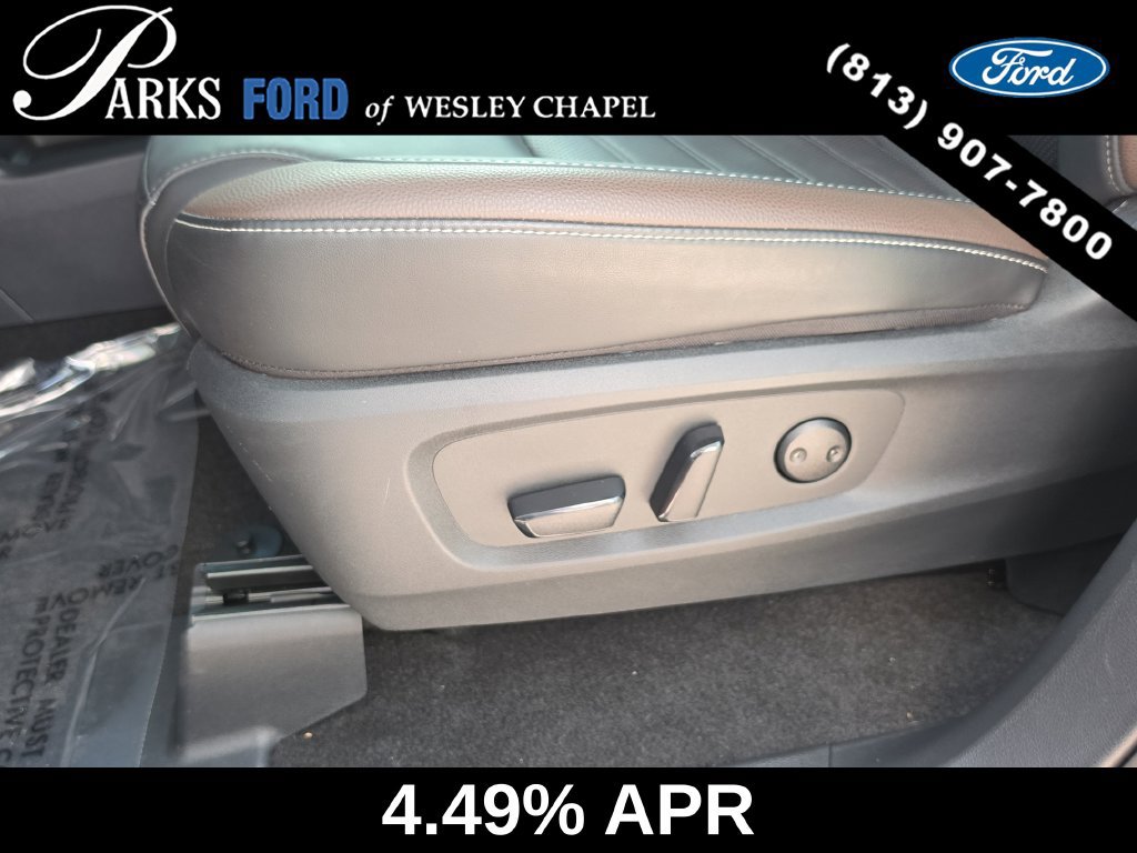 Used 2025 Nissan Pathfinder Platinum FWD image 21