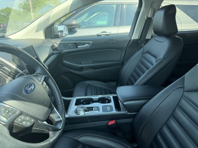 Certified 2024 Ford Edge SEL w/ Convenience Package AWD/4WD image 3