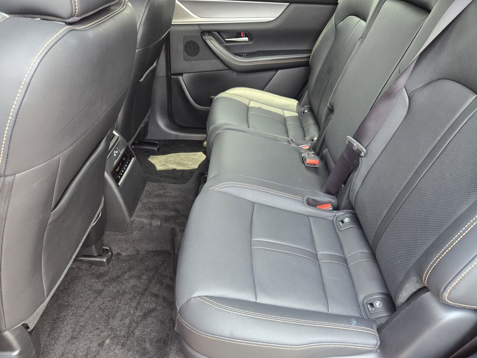Used 2024 MAZDA CX-90 3.3 Turbo w/ Preferred Plus AWD/4WD image 28