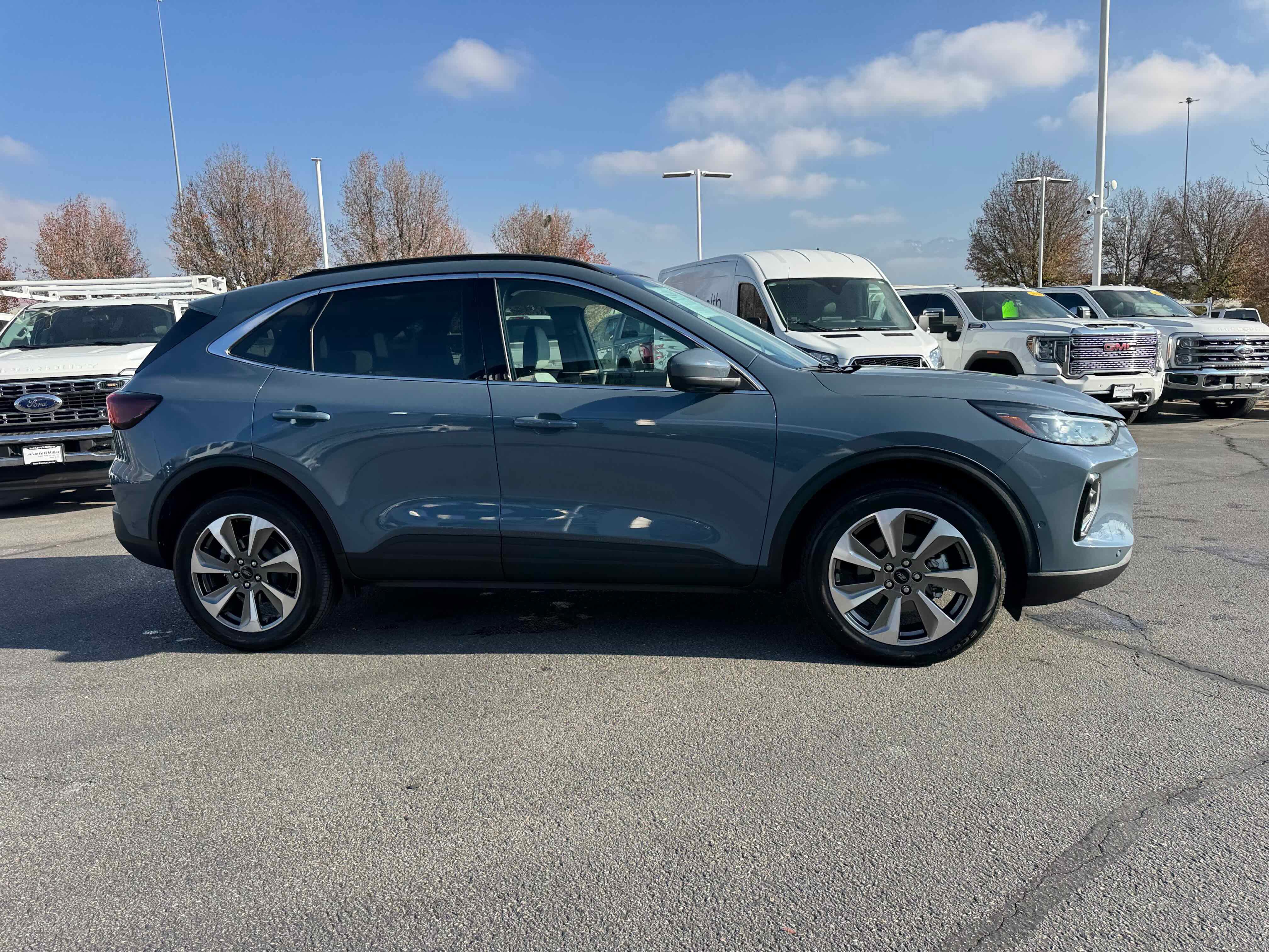 Certified 2023 Ford Escape Platinum w/ Premium Technology Package image 7