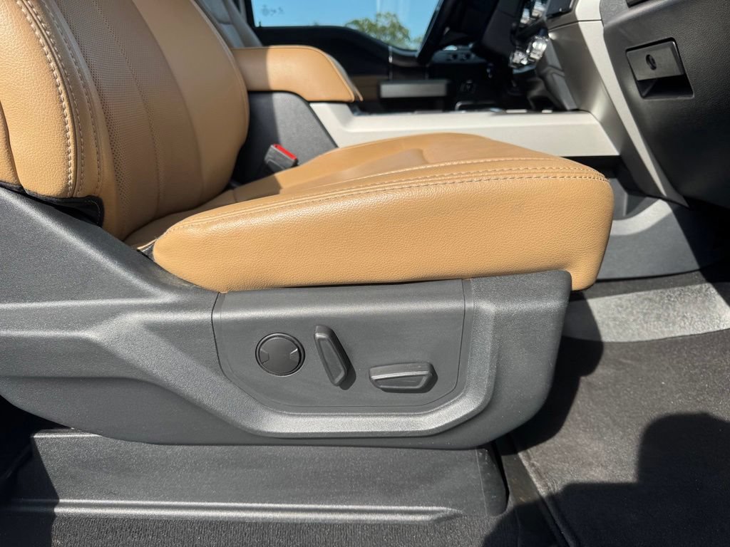 Certified 2022 Ford F250 Lariat w/ Lariat Ultimate Package AWD/4WD image 16