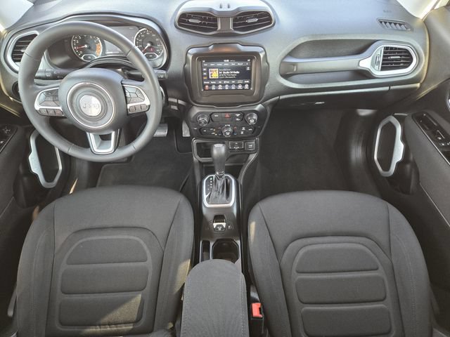 Used 2021 Jeep Renegade Latitude FWD image 24