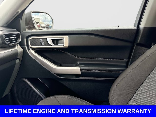 Certified 2023 Ford Explorer XLT RWD image 24