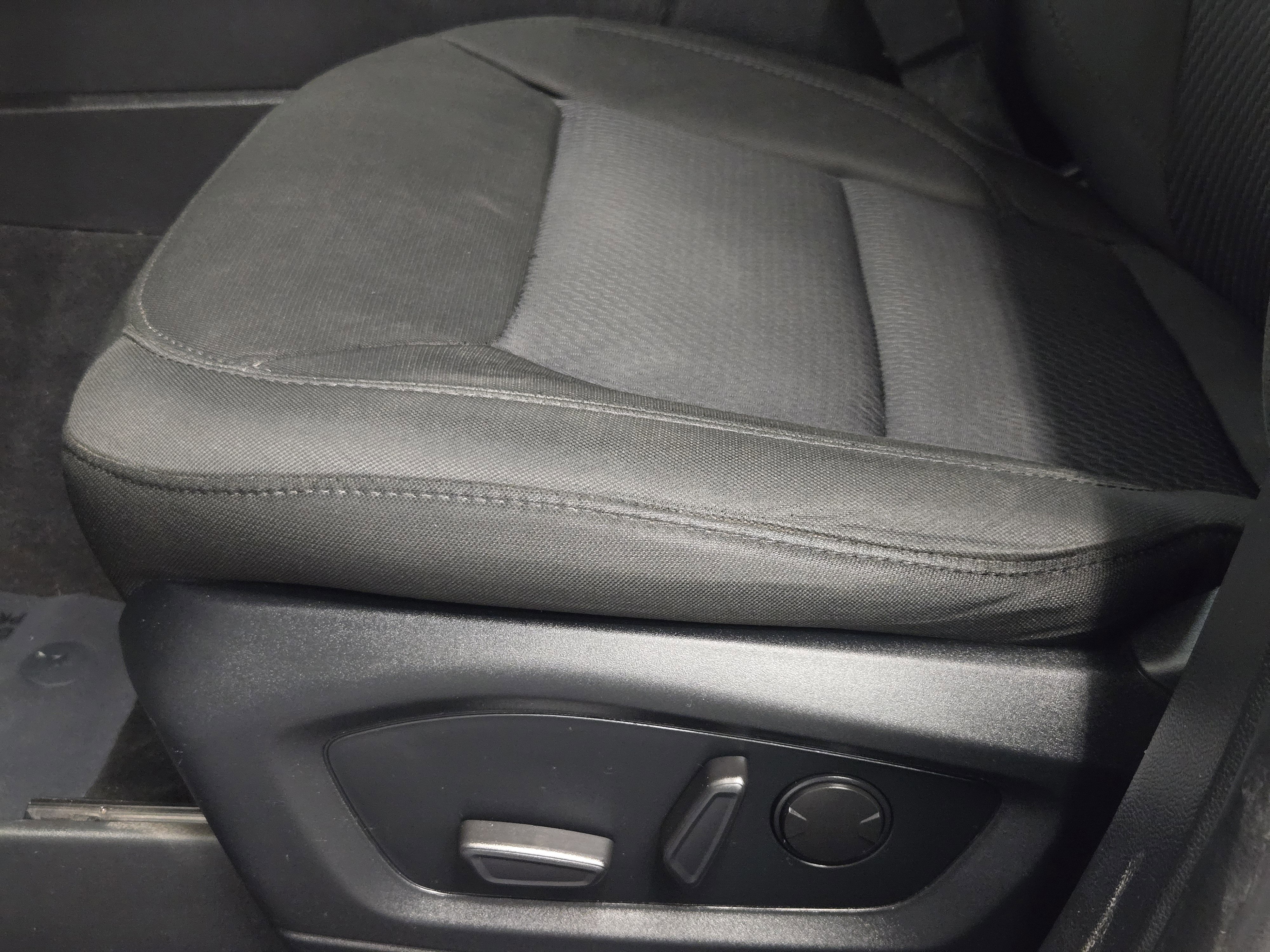 Certified 2022 Ford Explorer XLT RWD image 23