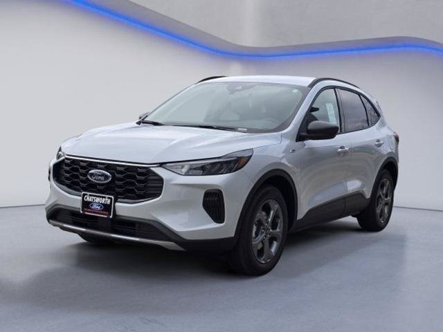 Certified 2025 Ford Escape ST-Line w/ Cold Weather Package FWD image 5