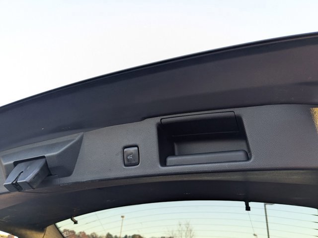 Certified 2022 Ford Escape SE w/ SE Sport Appearance Package image 31