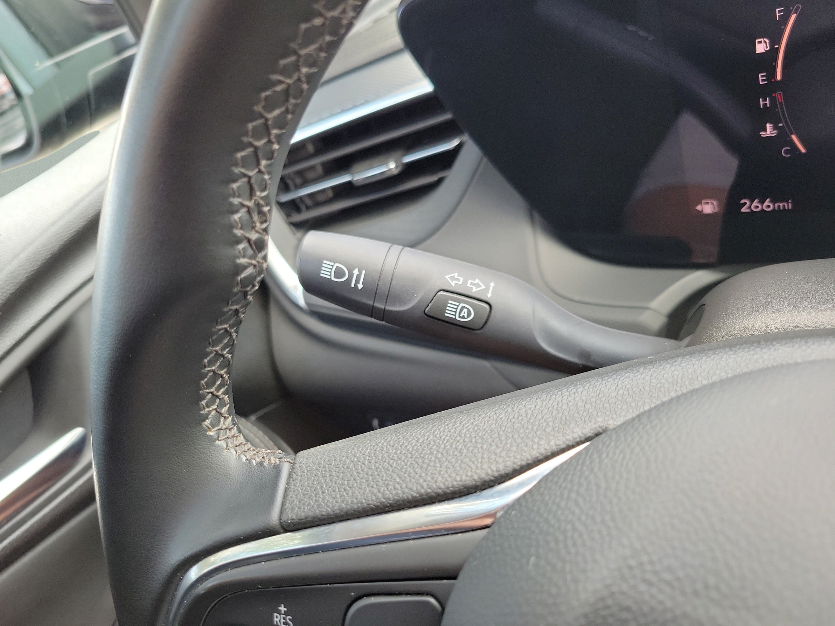 Used 2024 Buick Encore GX Sport Touring AWD/4WD image 24