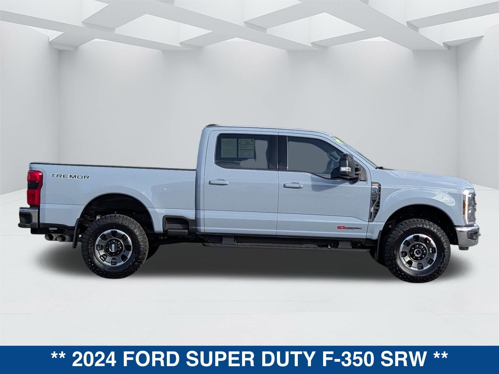 Certified 2024 Ford F350 Lariat w/ Lariat Ultimate Package image 6