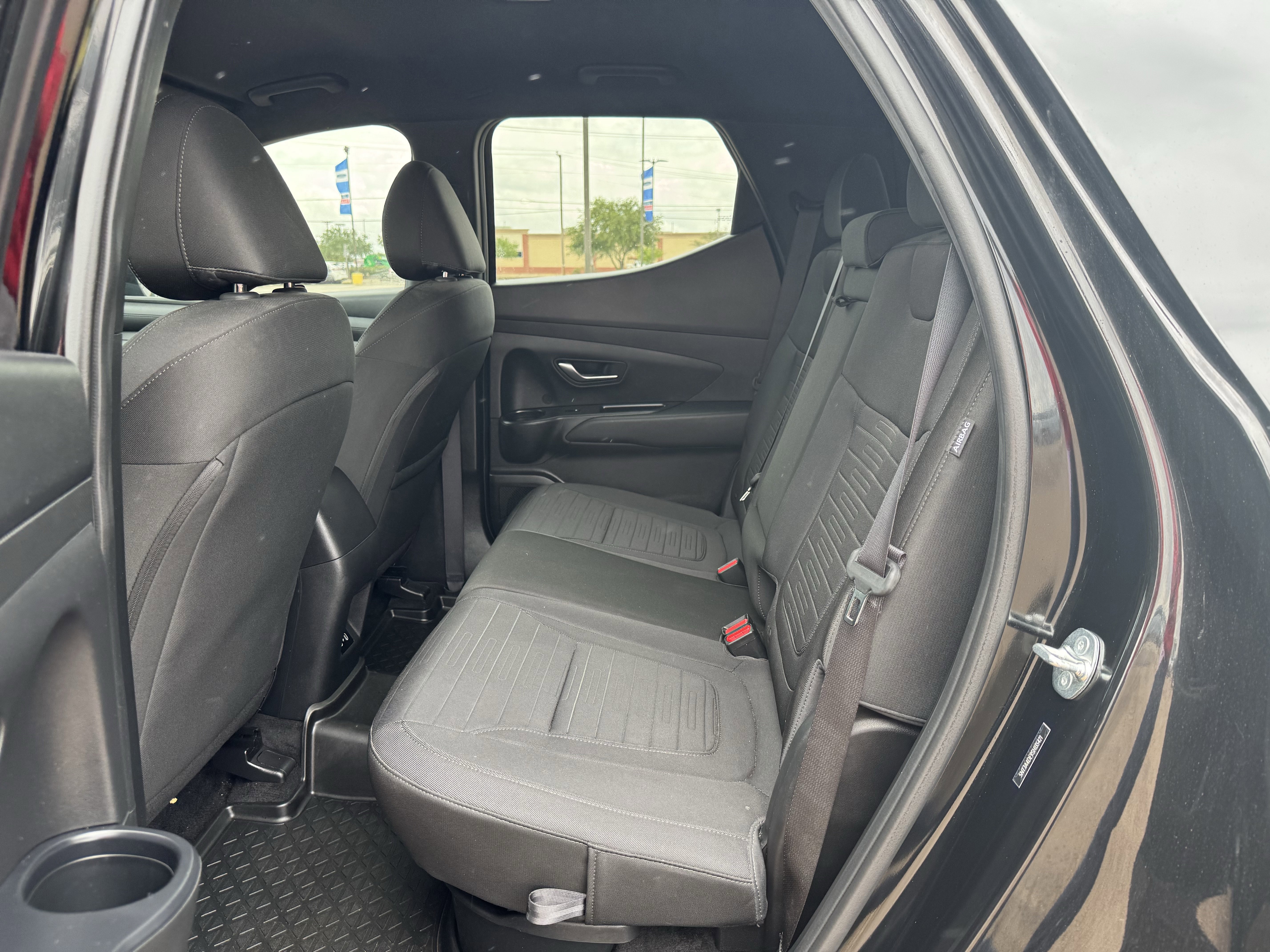 Used 2025 Hyundai Santa Cruz SE FWD image 26