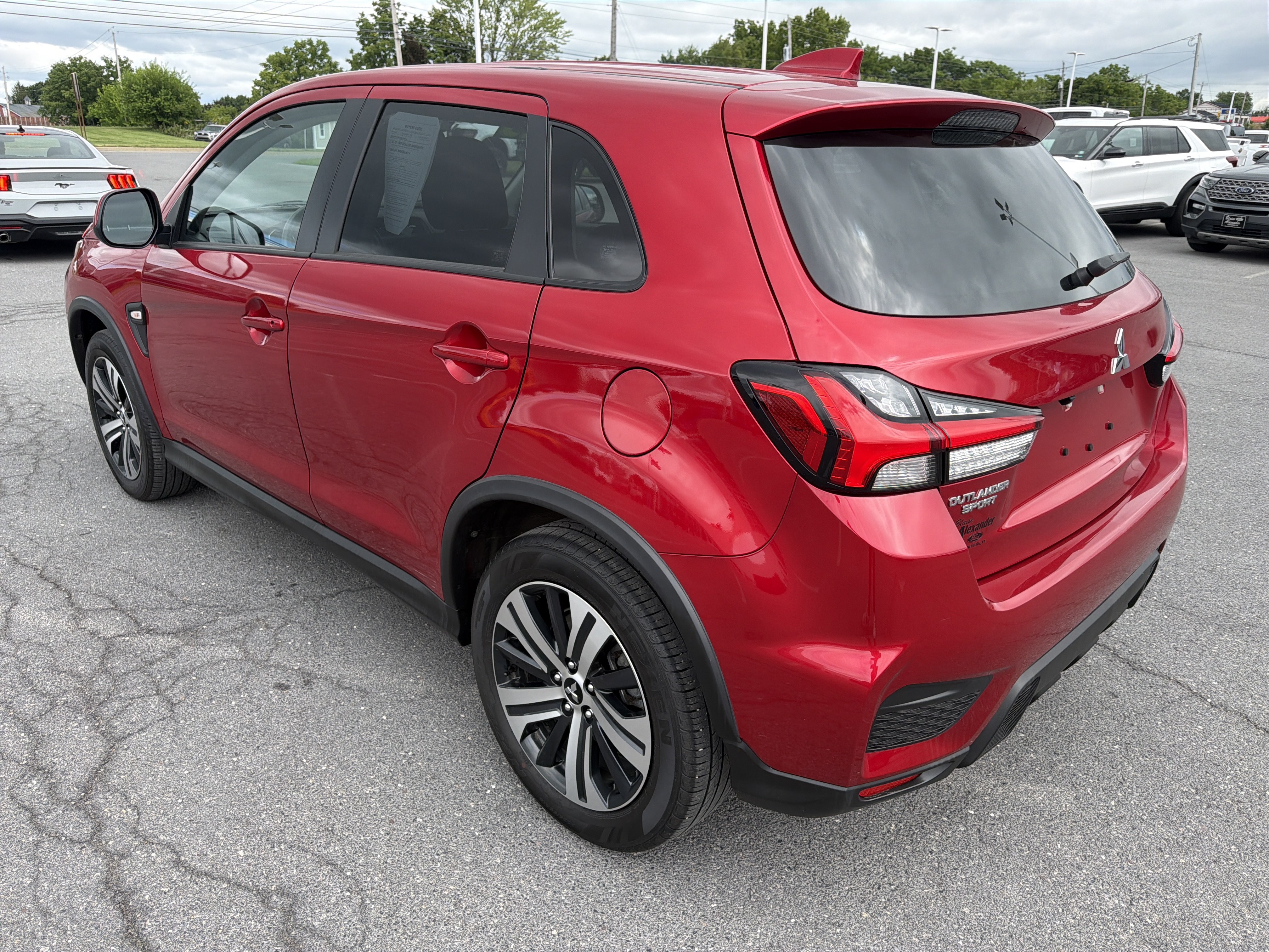 Used 2025 Mitsubishi Outlander Sport AWD image 6