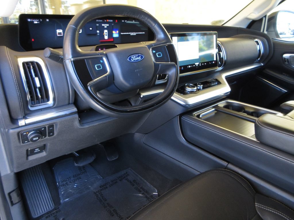 Certified 2025 Ford Expedition Max Platinum AWD/4WD image 13