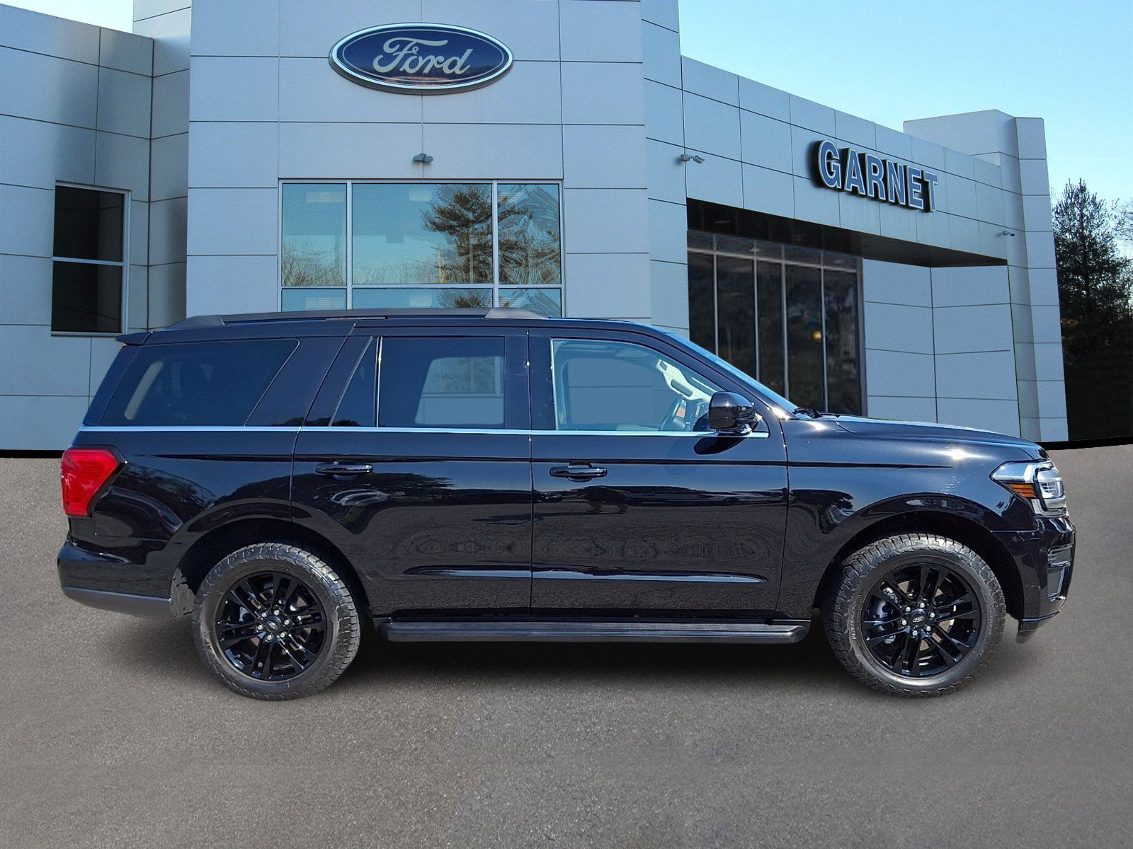 Certified 2024 Ford Expedition XLT AWD/4WD image 10
