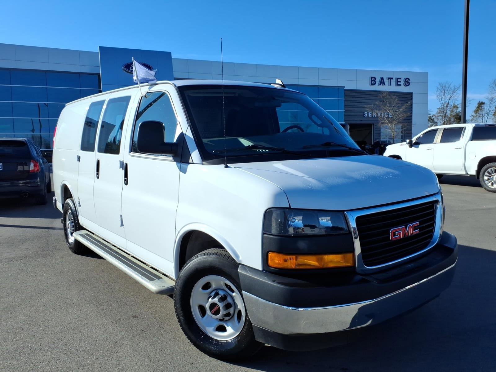 Used 2024 GMC Savana 2500 w/ Driver Convenience Package image 7