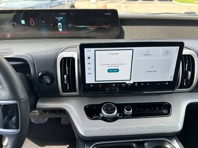 Certified 2025 Ford Expedition Active AWD/4WD image 29