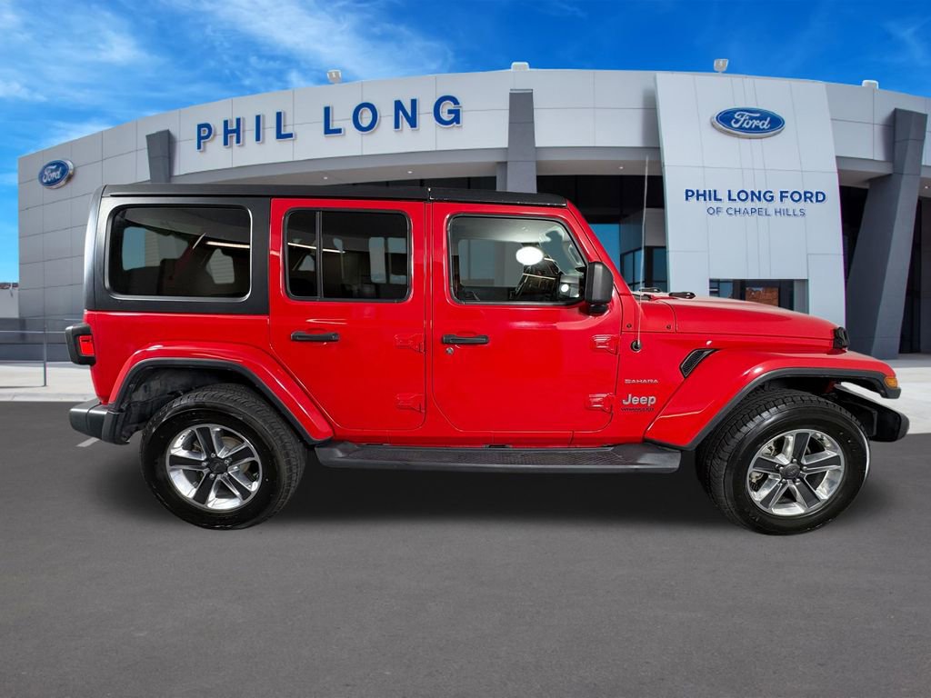 Used 2019 Jeep Wrangler Unlimited Sahara AWD/4WD image 6