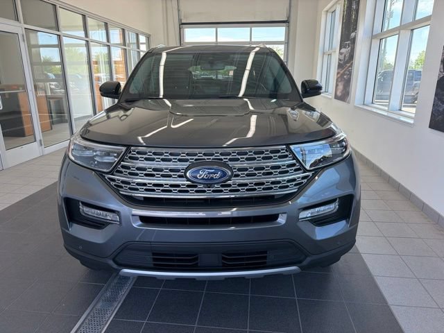 Certified 2024 Ford Explorer Limited w/ Limited Technology Package AWD/4WD image 2