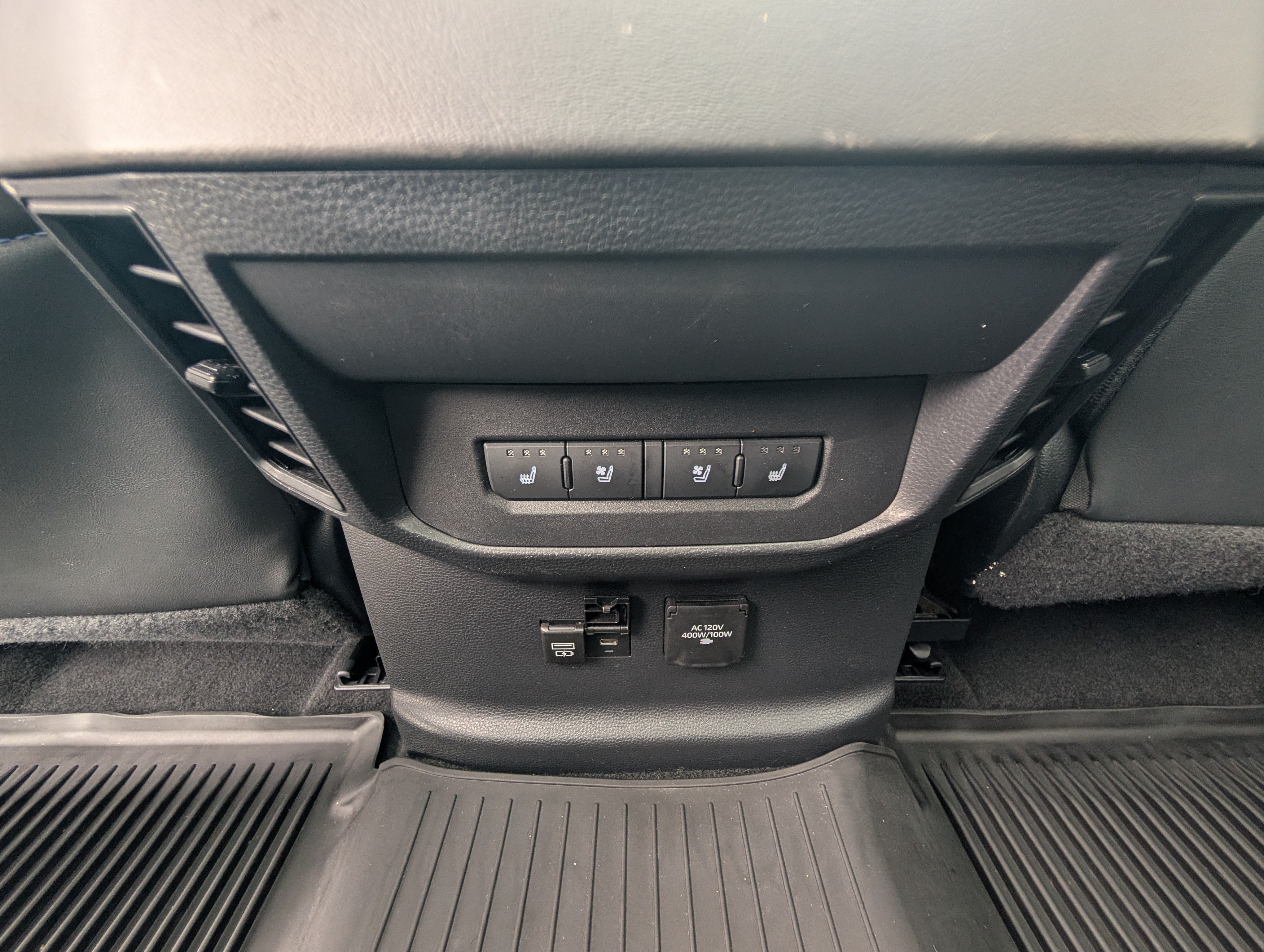 Used 2024 Toyota Tundra Platinum AWD/4WD image 15