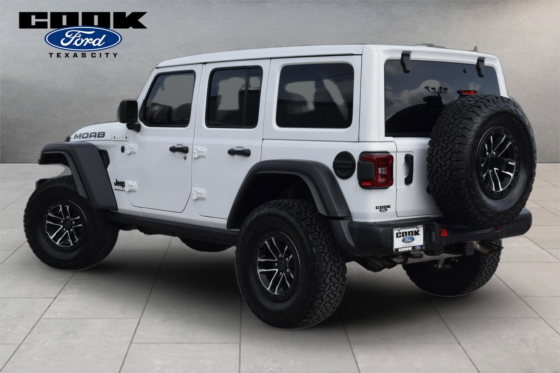 Used 2026 Jeep Wrangler Unlimited Rubicon 392 w/ Quick Order Package 27X Moab AWD/4WD image 3