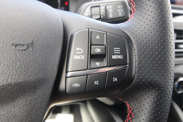 Certified 2025 Ford Escape ST-Line AWD/4WD image 28