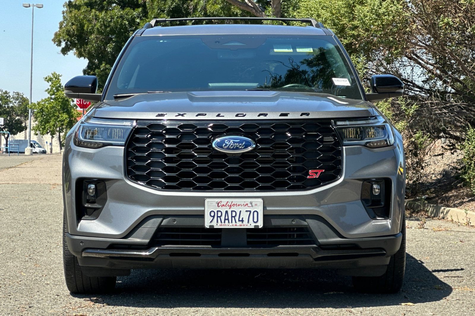 Certified 2025 Ford Explorer ST AWD/4WD image 9