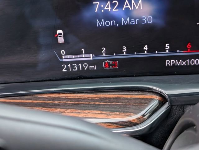 Used 2024 Cadillac Escalade Premium Luxury image 22