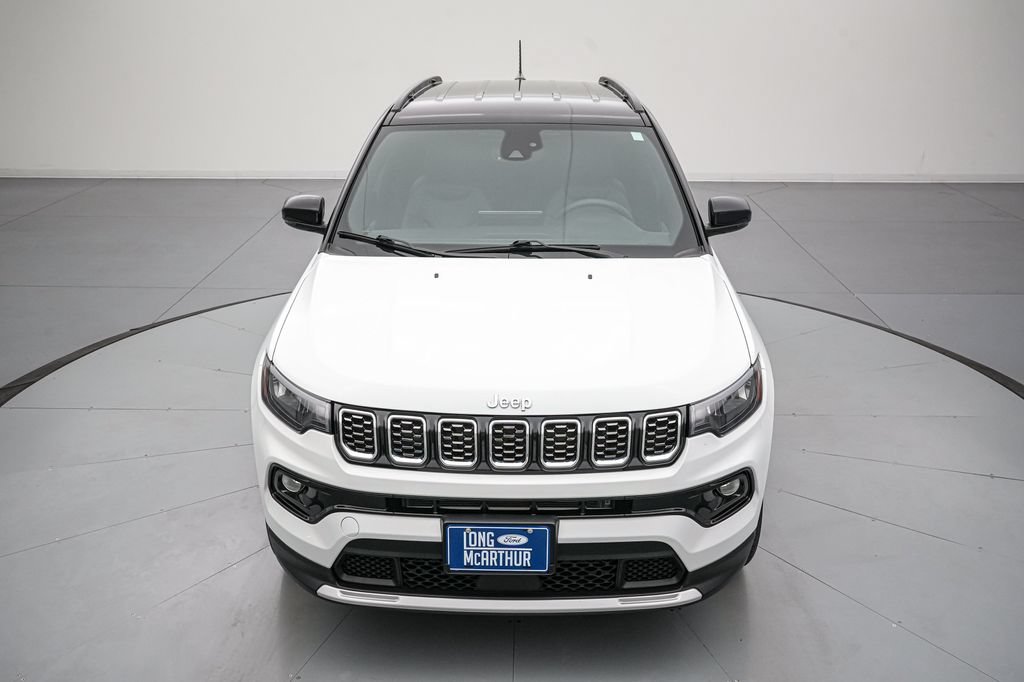 Used 2025 Jeep Compass Limited AWD/4WD image 9