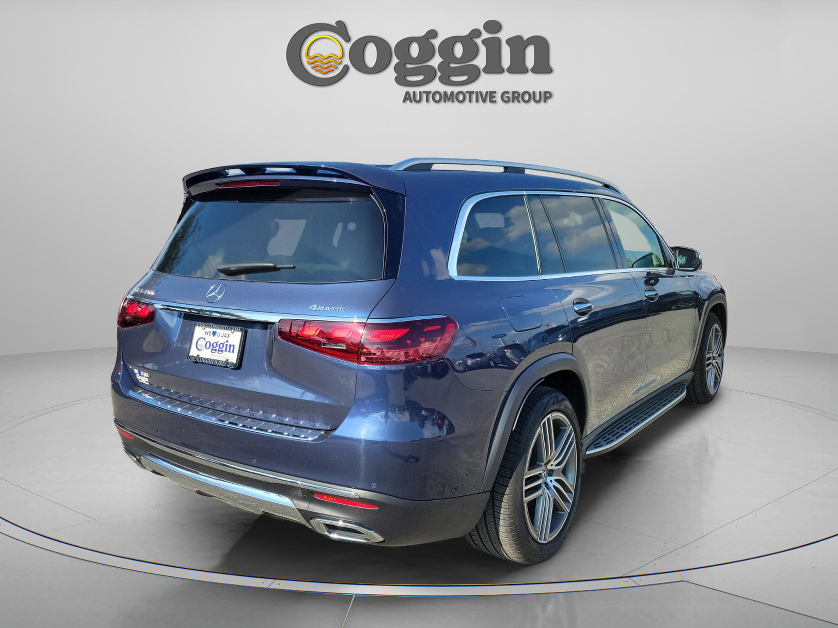 Used 2024 Mercedes-Benz GLS 450 4MATIC image 3