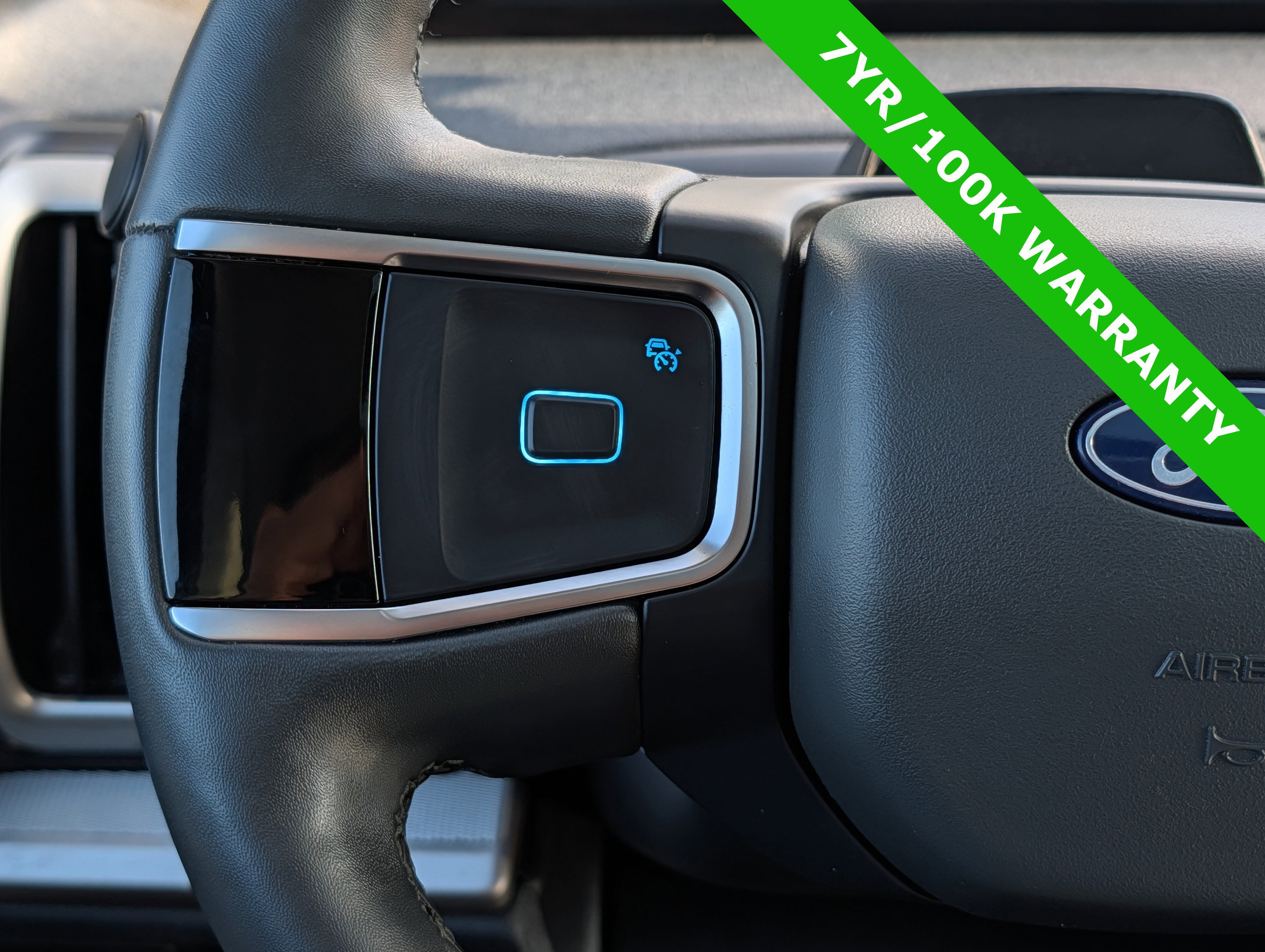 Certified 2025 Ford Expedition Active AWD/4WD image 29