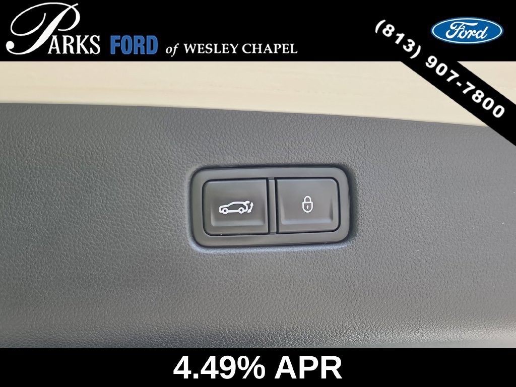 Used 2023 Genesis GV70 2.5T w/ Select Package AWD/4WD image 10